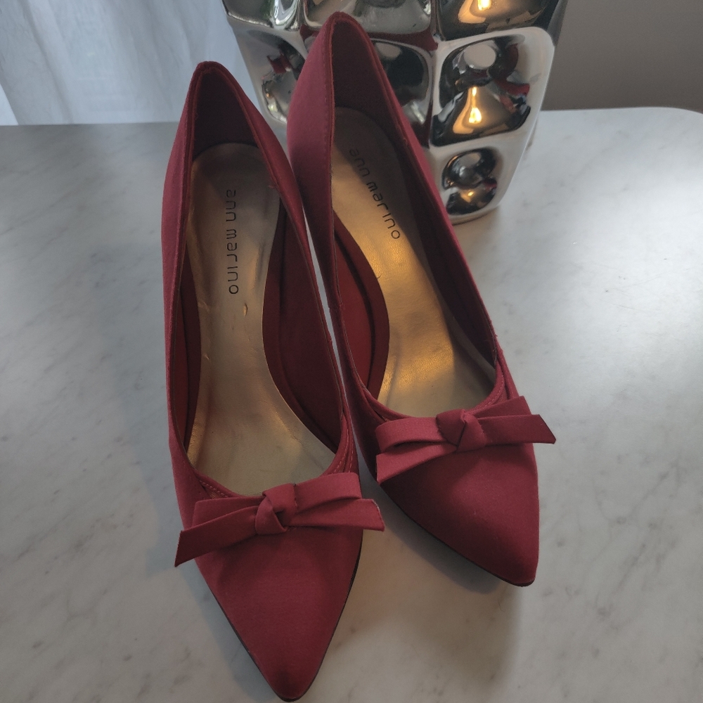 Burgundy Red Ann Marino 4" pump, Size 8M
